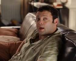 He put on more than 26 pounds for his role of Gary Grobowski in the comedy-drama film 